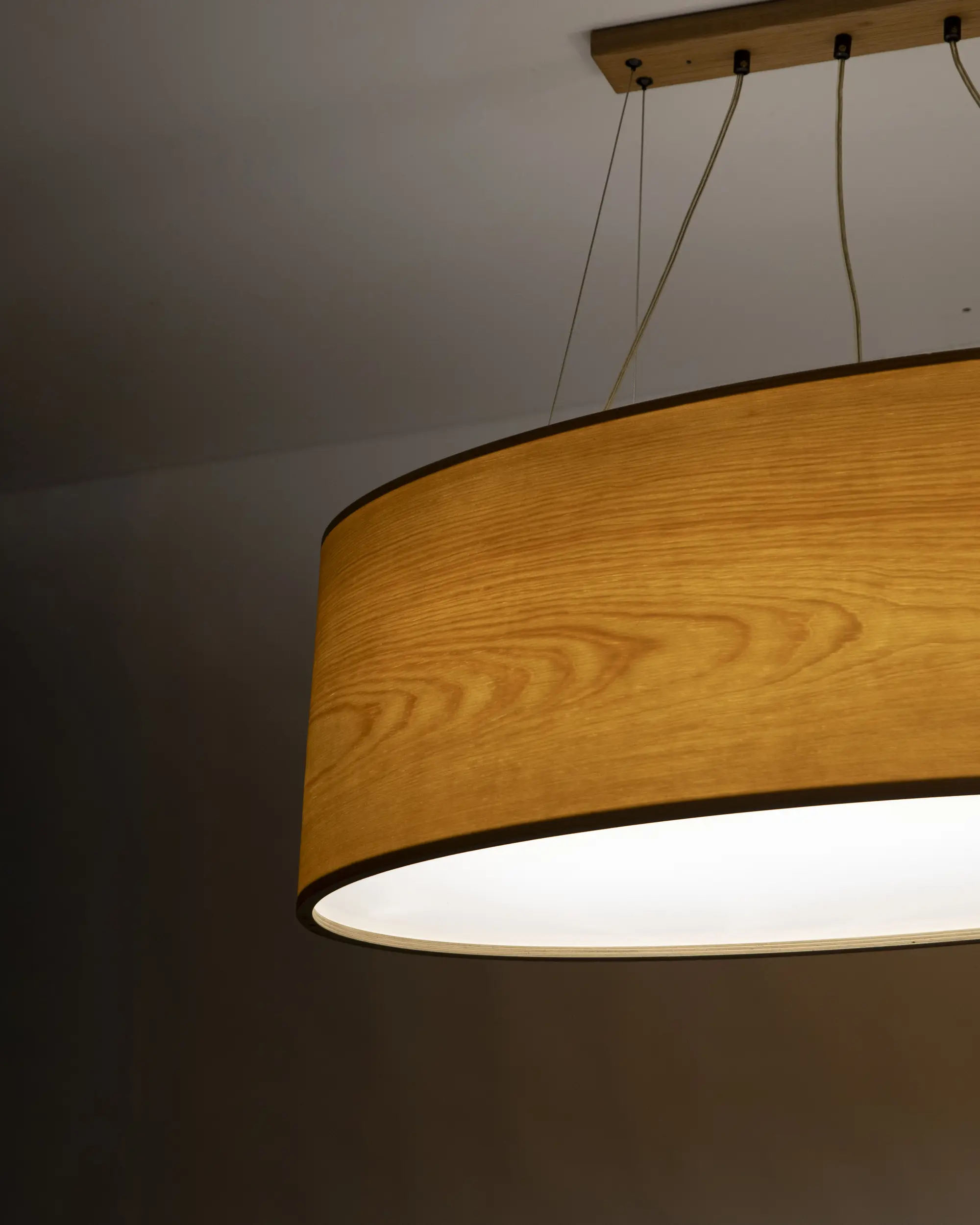 AURINKO Cam 70 cm ahşap tavan sarkıtı ürün görünümü