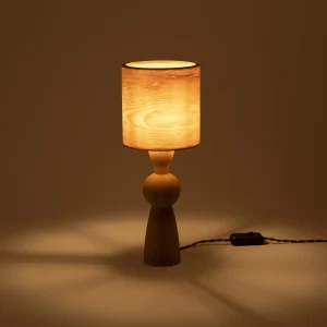 TAKKA Cam 40 cm ahşap masa lambası ürün görünümü